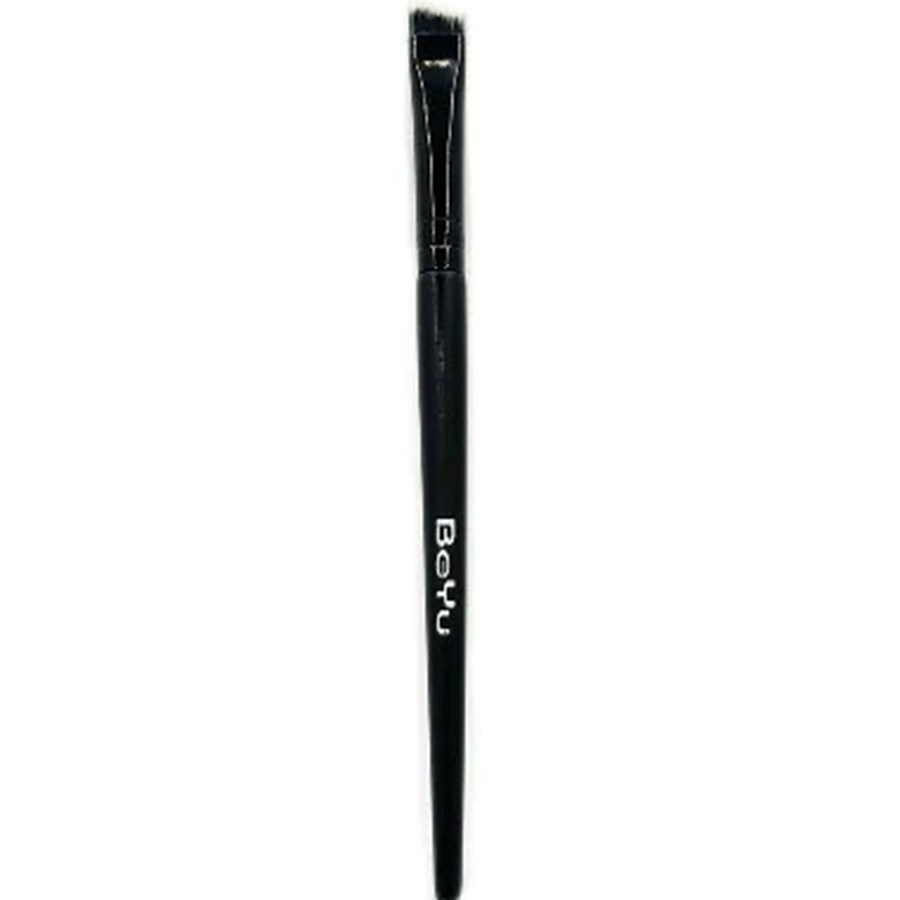 Medium Angled Eyeshadow Brush 007