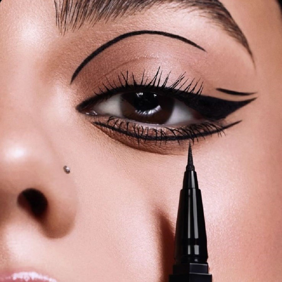 Onyx Liquid Liner